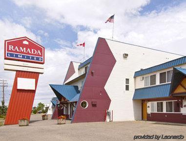 Ramada Limited Dawson Creek Hotel Exterior photo